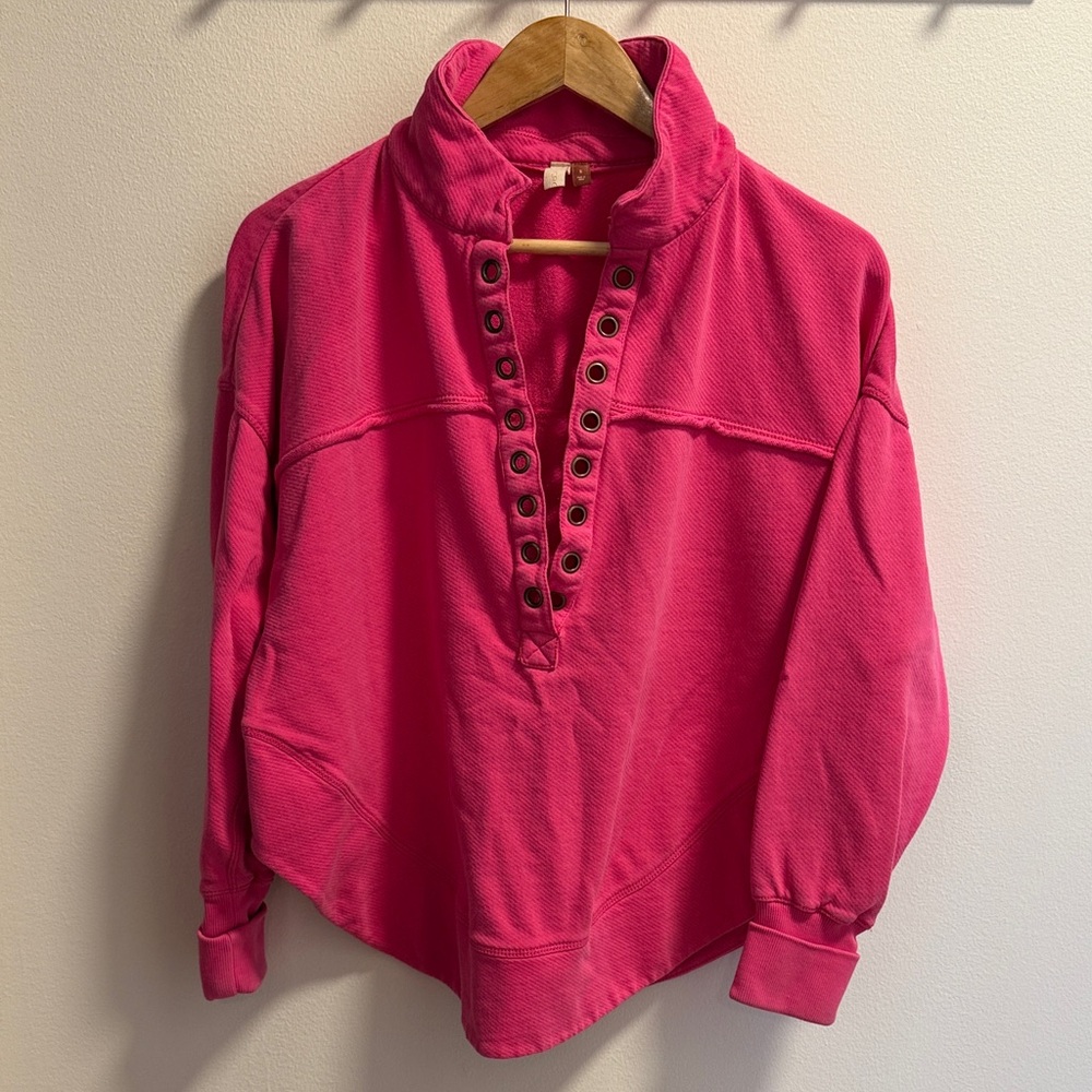 Women's Pink Eyelet Pullover Top